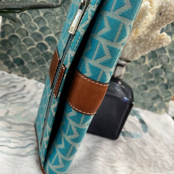 Michael Kors Jet Set Large Logo Trifold Wallet Brand New! - Picture 9 of 10